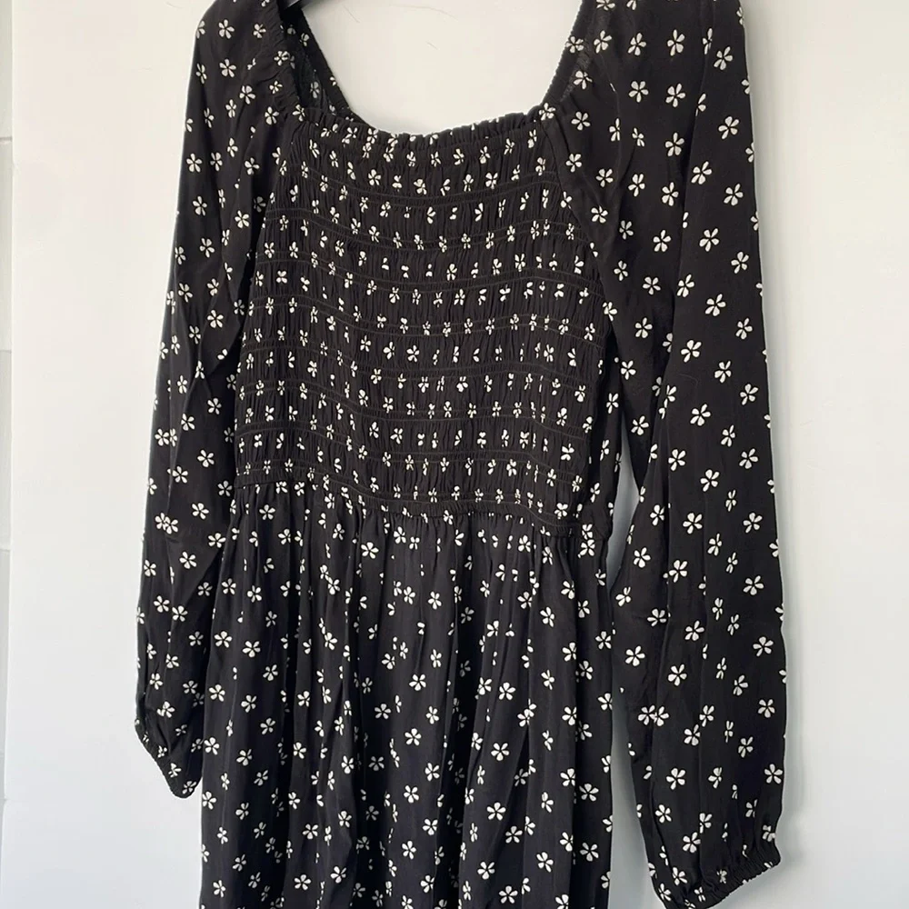 GAP Teen Black and Cream Casual Dress Size 18-20